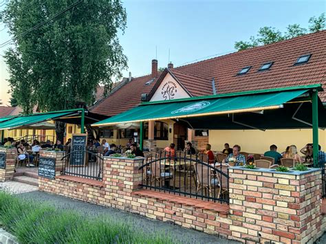 5 Restaurants And Hotels To Try In The Szekszárd。